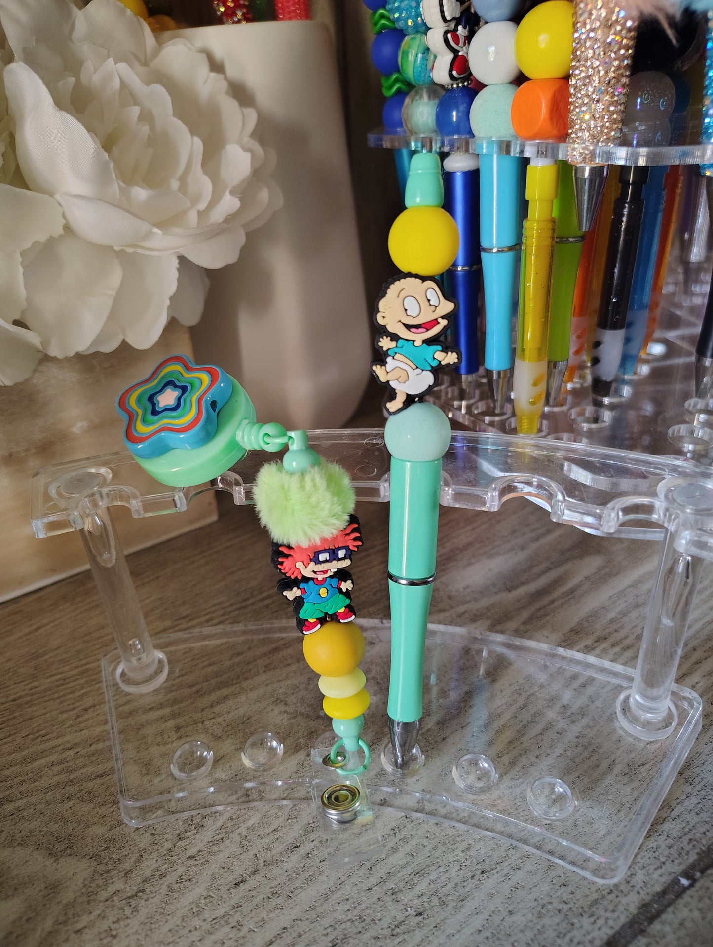 '90s Baby Inspired Pen & Matching Badge Reel Gift Set