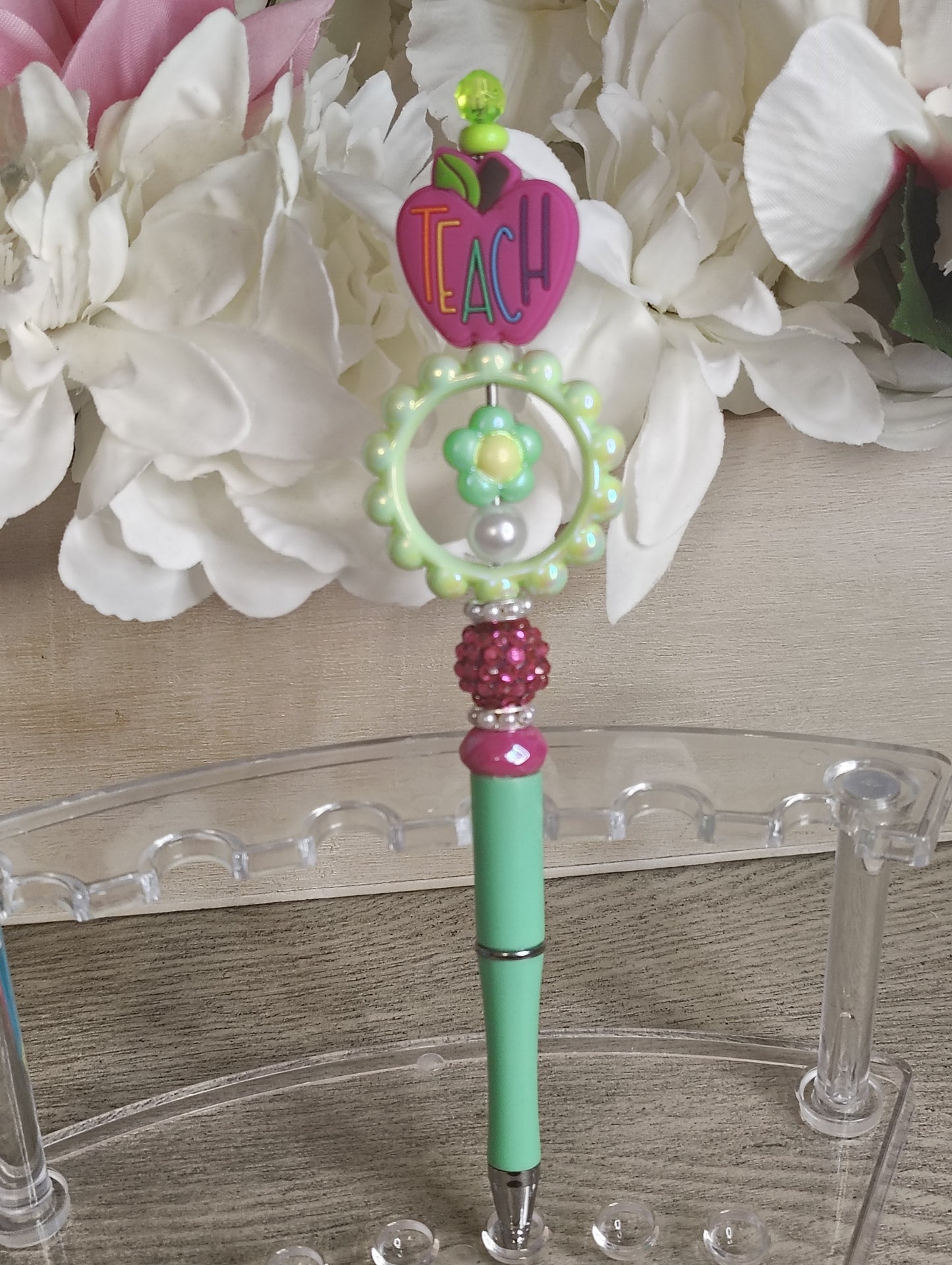 Teach With Heart Beaded Pen | Apple Teacher Appreciation Pen
