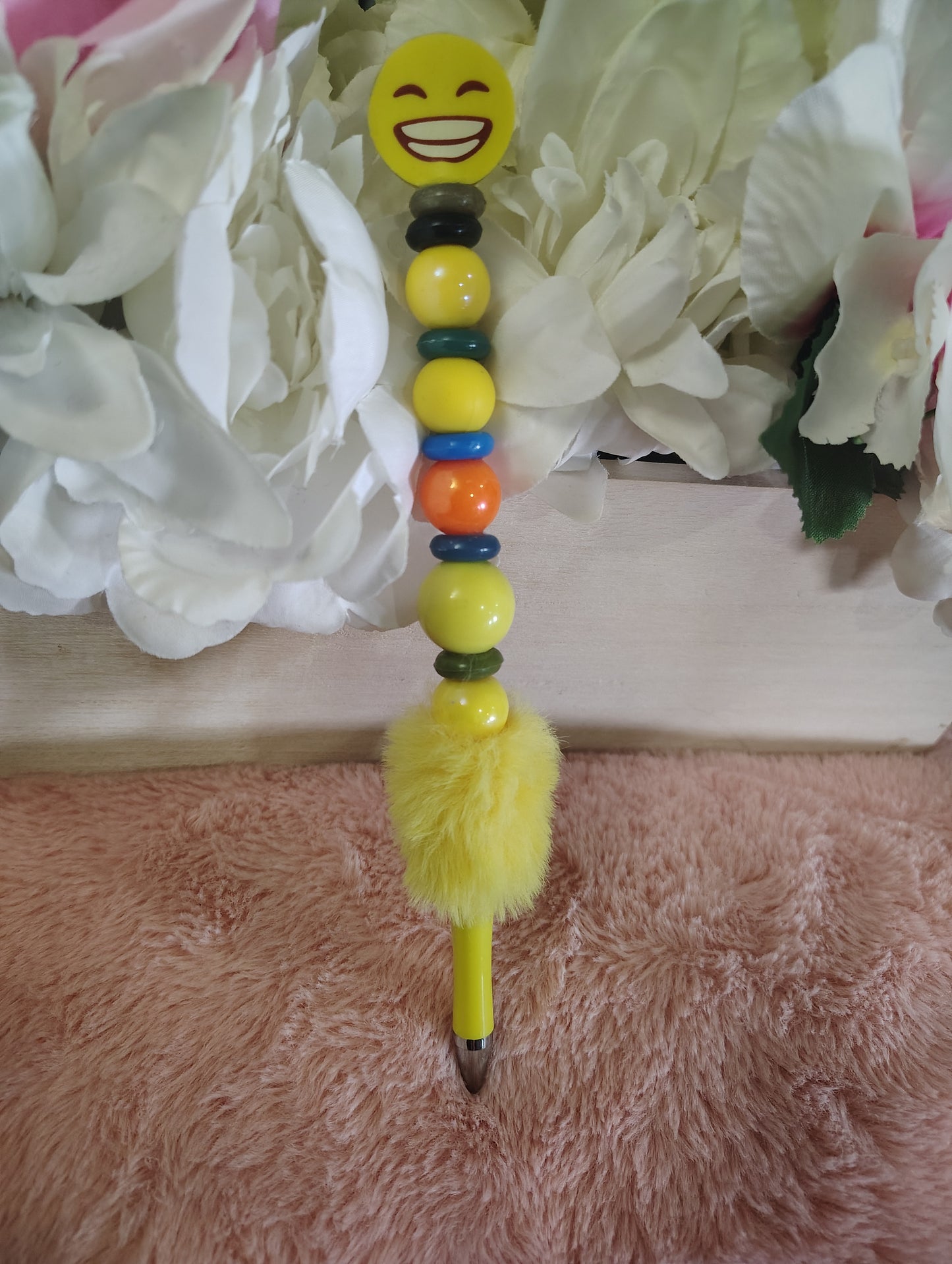 Smiley Face Beaded Pom-Pom Pen